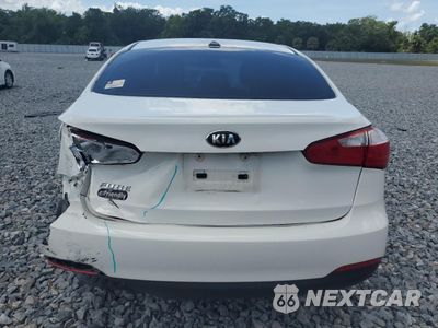 Zdjęcie 6 z 12 samochodu: 2016 KIA FORTE LX VIN:KNAFK4A64G5592009 - miniatura
