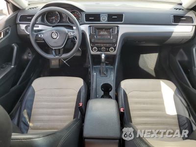 Zdjęcie 8 z 14 samochodu: 2016 VOLKSWAGEN PASSAT S VIN:1VWAT7A39GC026566 - miniatura