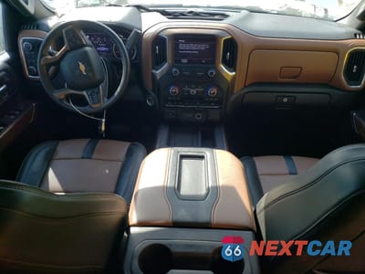 Zdjęcie 8 z 14 samochodu: 2021 CHEVROLET SILVERADO K3500 HIGH COUNTRY VIN:1GC4YVEY2MF214299 - miniatura