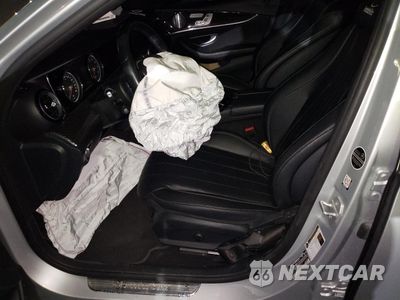 Zdjęcie 7 z 12 samochodu: 2017 MERCEDES-BENZ E 300 VIN:WDDZF4JB2HA015446 - miniatura