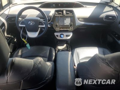 Zdjęcie 8 z 12 samochodu: 2017 TOYOTA PRIUS VIN:JTDKARFU3H3045674 - miniatura