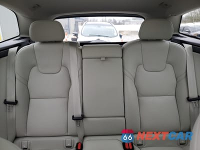 Zdjęcie 10 z 15 samochodu: 2024 VOLVO XC60 PLUS VIN:YV4L12RL7R1730107 - miniatura