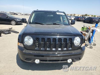 Piąte zdjęcie samochodu w środku: 2015 JEEP PATRIOT SPORT VIN:1C4NJPBA3FD110558 - miniatura