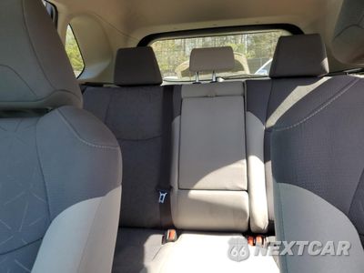 Zdjęcie 10 z 15 samochodu: 2019 TOYOTA RAV4 XLE VIN:JTMRWRFV8KD035331 - miniatura
