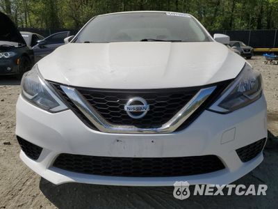 Piąte zdjęcie samochodu w środku: 2017 NISSAN SENTRA S VIN:3N1AB7AP2HY272296 - miniatura