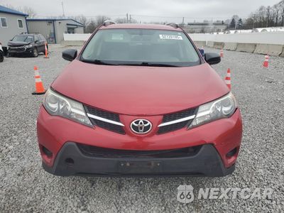 Piąte zdjęcie samochodu w środku: 2015 TOYOTA RAV4 LE VIN:JTMBFREV3FD146667 - miniatura