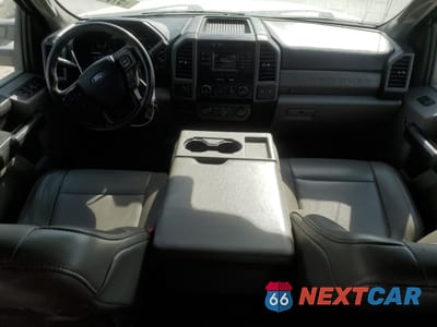 Zdjęcie 8 z 15 samochodu: 2019 FORD F550 SUPER DUTY VIN:1FD0W5HT7KEE14629 - miniatura