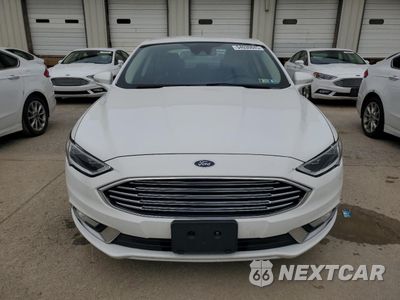 Piąte zdjęcie samochodu w środku: 2017 FORD FUSION SE HYBRID VIN:3FA6P0LU6HR359682 - miniatura