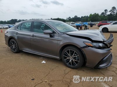 Czwarte zdjęcie samochodu z boku: 2024 TOYOTA CAMRY SE NIGHT SHADE VIN:4T1G11AK0RU885402 - miniatura