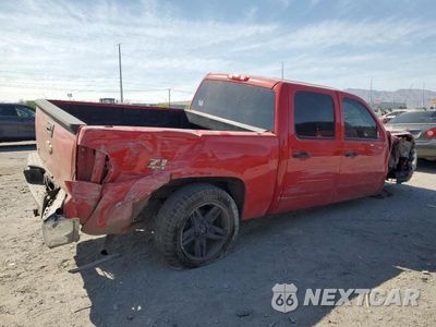 Trzecie zdjęcie samochodu z tyłu: 2011 CHEV SILVERADO VIN:3GCPKSE31BG372646 - miniatura