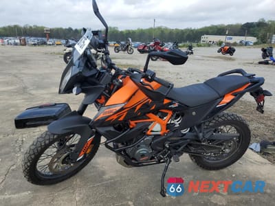 Trzecie zdjęcie samochodu z tyłu: 2023 KTM 390 ADVENTURE VIN:MD2JGJ407PC257546 - miniatura