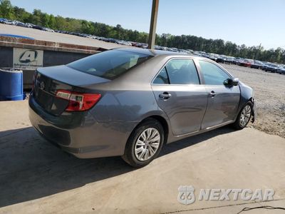 Trzecie zdjęcie samochodu z tyłu: 2014 TOYOTA CAMRY L VIN:4T1BF1FK4EU734576 - miniatura