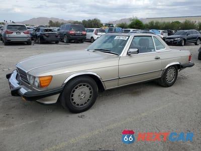 1986 MERCEDES-BENZ 560 SL WDBBA48D9GA043615 - główne zdjęcie licytacji z USA - miniatura