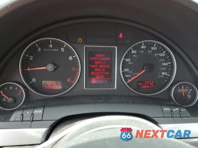 Zdjęcie 9 z 12 samochodu: 2008 AUDI A4 2.0T VIN:WAUAF78E28A052275 - miniatura