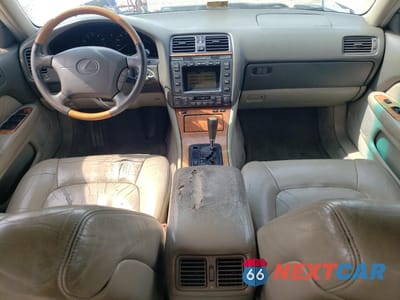 Zdjęcie 8 z 12 samochodu: 2000 LEXUS LS 400 VIN:JT8BH28F2Y0180470 - miniatura
