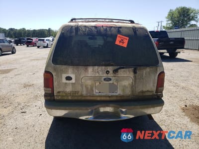 Zdjęcie 6 z 13 samochodu: 2001 FORD EXPLORER EDDIE BAUER VIN:1FMZU64EX1ZA68755 - miniatura