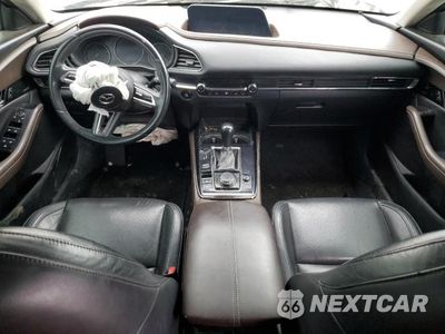 Zdjęcie 8 z 12 samochodu: 2021 MAZDA CX-30 PREMIUM VIN:3MVDMADLXMM319083 - miniatura