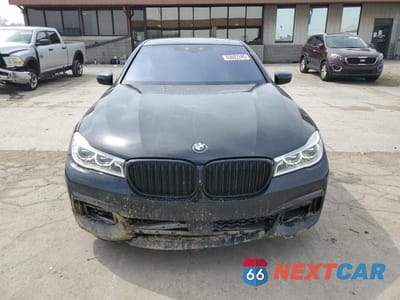 Piąte zdjęcie samochodu w środku: 2018 BMW 750 XI VIN:WBA7B0C59JG527248 - miniatura