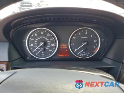 Zdjęcie 9 z 12 samochodu: 2009 BMW 528 I VIN:WBANU53579C120532 - miniatura