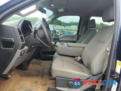 Zdjęcie 7 z 15 samochodu: 2019 FORD F450 SUPER DUTY VIN:1FT8W4DT9KEE50359 - miniatura