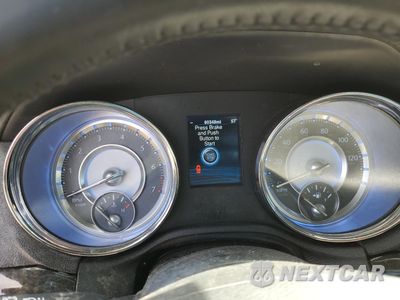 Zdjęcie 9 z 14 samochodu: 2013 CHRYSLER 300 VIN:2C3CCAAG4DH740954 - miniatura