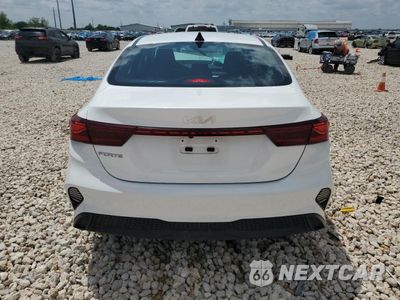 Zdjęcie 6 z 14 samochodu: 2024 KIA FORTE LX VIN:3KPF24AD9RE698027 - miniatura