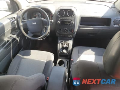 Zdjęcie 8 z 13 samochodu: 2009 JEEP COMPASS SPORT VIN:1J4FF47B49D135411 - miniatura