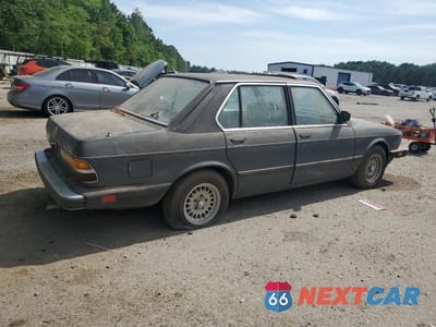 Trzecie zdjęcie samochodu z tyłu: 1986 BMW 535 I AUTOMATIC VIN:WBADC8402G1720869 - miniatura
