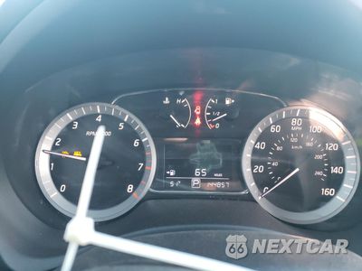 Zdjęcie 9 z 12 samochodu: 2014 NISSAN SENTRA S VIN:3N1AB7AP3EY260475 - miniatura