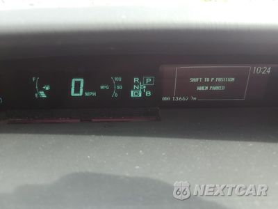 Zdjęcie 9 z 14 samochodu: 2013 TOYOTA PRIUS VIN:JTDKN3DU5D0337679 - miniatura