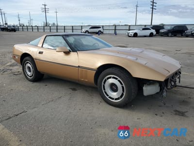 Czwarte zdjęcie samochodu z boku: 1985 CHEVROLET CORVETTE VIN:1G1YY0781F5128808 - miniatura