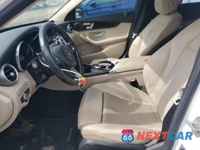 Zdjęcie 7 z 12 samochodu: 2015 MERCEDES-BENZ C 300 VIN:55SWF4JB6FU050863 - miniatura