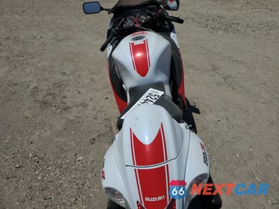Zdjęcie 6 z 9 samochodu: 2018 SUZUKI GSX1300 RA VIN:JS1GX72B8J2100090 - miniatura