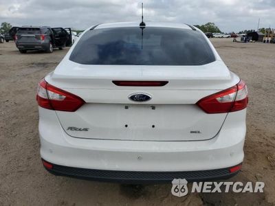 Zdjęcie 6 z 12 samochodu: 2012 FORD FOCUS SEL VIN:1FAHP3H22CL338353 - miniatura
