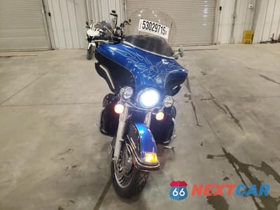 Drugie zdjęcie samochodu z przodu: 2010 HARLEY-DAVIDSON FLHTK VIN:1HD1KEM15AB674776 - miniatura