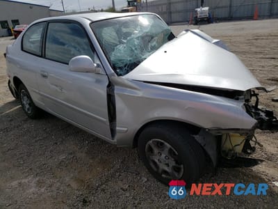 Czwarte zdjęcie samochodu z boku: 2005 HYUNDAI ACCENT GS VIN:KMHCG35C05U323148 - miniatura