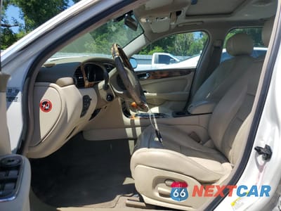 Zdjęcie 7 z 12 samochodu: 2004 JAGUAR XJ8 VIN:SAJWA71C14SG16264 - miniatura