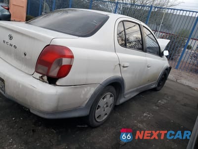 Trzecie zdjęcie samochodu z tyłu: 2002 TOYOTA ECHO VIN:JTDBT123525023602 - miniatura