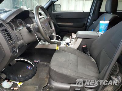 Zdjęcie 7 z 14 samochodu: 2010 FORD ESCAPE XLT VIN:1FMCU9D73AKA86127 - miniatura