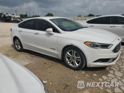 Czwarte zdjęcie samochodu z boku: 2018 FORD FUSION SE HYBRID VIN:3FA6P0LU3JR171594 - miniatura