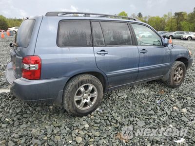 Trzecie zdjęcie samochodu z tyłu: 2004 TOYOTA HIGHLANDER VIN:JTEEP21A040012221 - miniatura