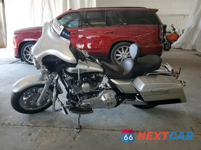 Trzecie zdjęcie samochodu z tyłu: 2003 HARLEY-DAVIDSON FLHTCUI ANNIVERSARY VIN:1HD1FCW403Y635545 - miniatura