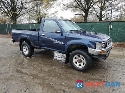 Czwarte zdjęcie samochodu z boku: 1994 TOYOTA PICKUP 1/2 TON SHORT WHEELBASE DX VIN:4TARN01P9RZ199171 - miniatura