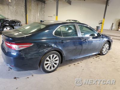 Trzecie zdjęcie samochodu z tyłu: 2019 TOYOTA CAMRY L VIN:4T1B11HK4KU722788 - miniatura