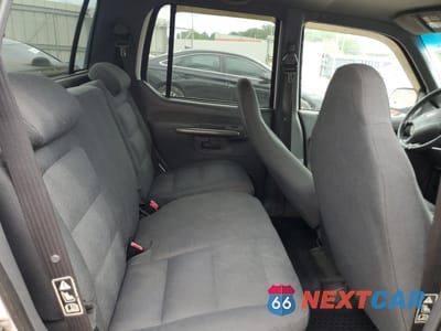 Zdjęcie 10 z 13 samochodu: 2001 FORD EXPLORER SPORT TRAC VIN:1FMZU67E01UA21338 - miniatura