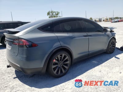 Trzecie zdjęcie samochodu z tyłu: 2022 TESLA MODEL X VIN:7SAXCBE62NF331544 - miniatura