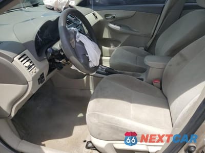 Zdjęcie 7 z 12 samochodu: 2010 TOYOTA COROLLA LE VIN:2T1BU4EE1AC464379 - miniatura