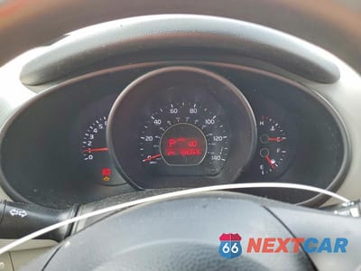 Zdjęcie 9 z 12 samochodu: 2016 KIA SOUL BASE VIN:KNDJN2A27G7303893 - miniatura