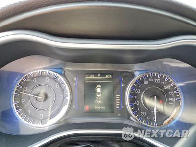 Zdjęcie 9 z 12 samochodu: 2015 CHRYSLER 200 LIMITED VIN:1C3CCCAB1FN604369 - miniatura