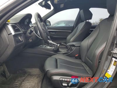 Zdjęcie 7 z 12 samochodu: 2018 BMW 330 XI VIN:WBA8D9C58JEB35444 - miniatura